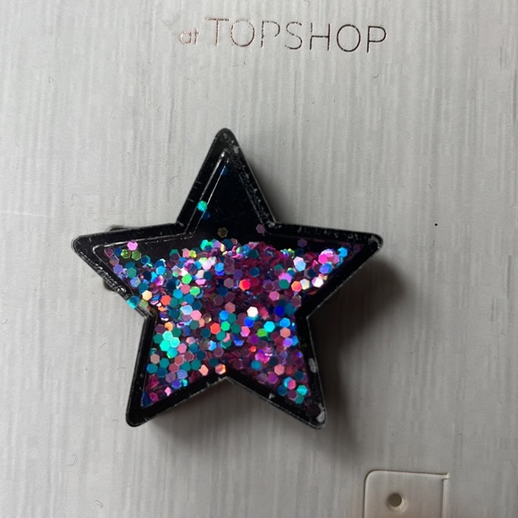 NWT: TOPSHOP Star and Moon sequin-filled pins (set of 2 pins) - Picture 3 of 10